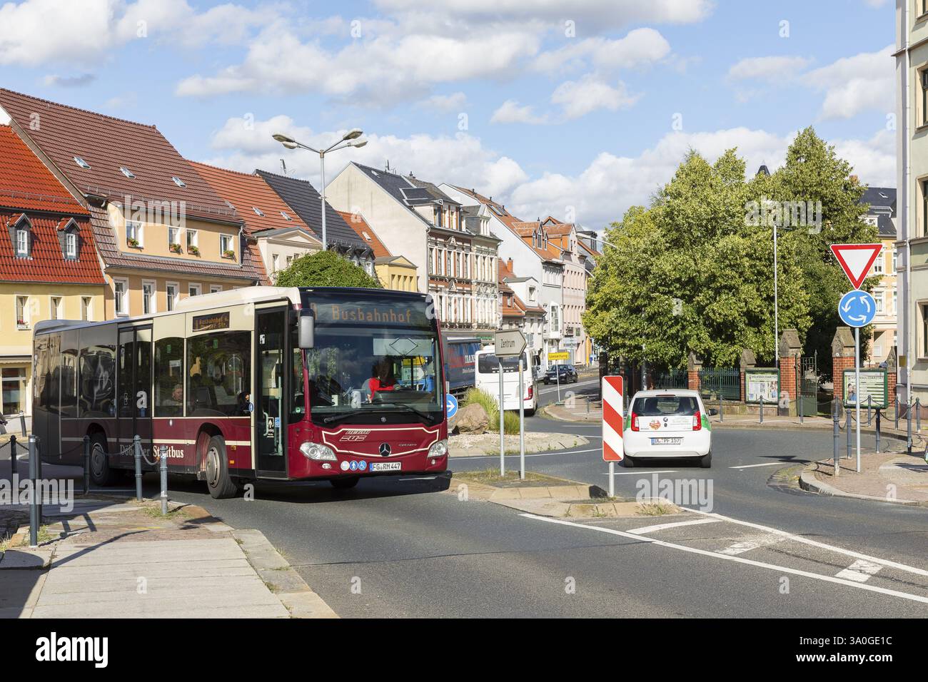 Linienbus in der Nähe der Oberbrücke, Doebeln, Sachsen, Deutschland, Europa Stockfoto
