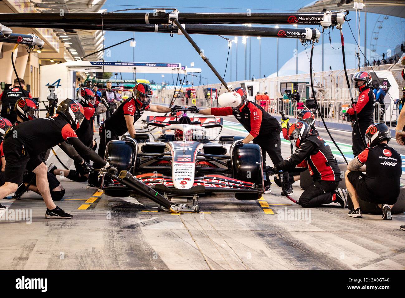 Sakhir, Bahrain. 26-28. Februar 2025. FIA F1-Weltmeisterschaft 2025. Test Vor Der Saison. Esteban Ocon, Haas. Stockfoto