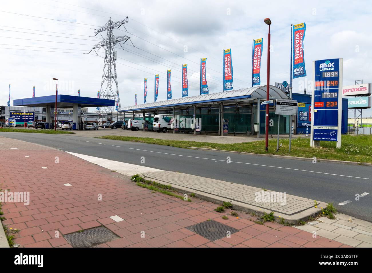 Logo von ANAC-Waschanlage und Tankstelle. Stockfoto