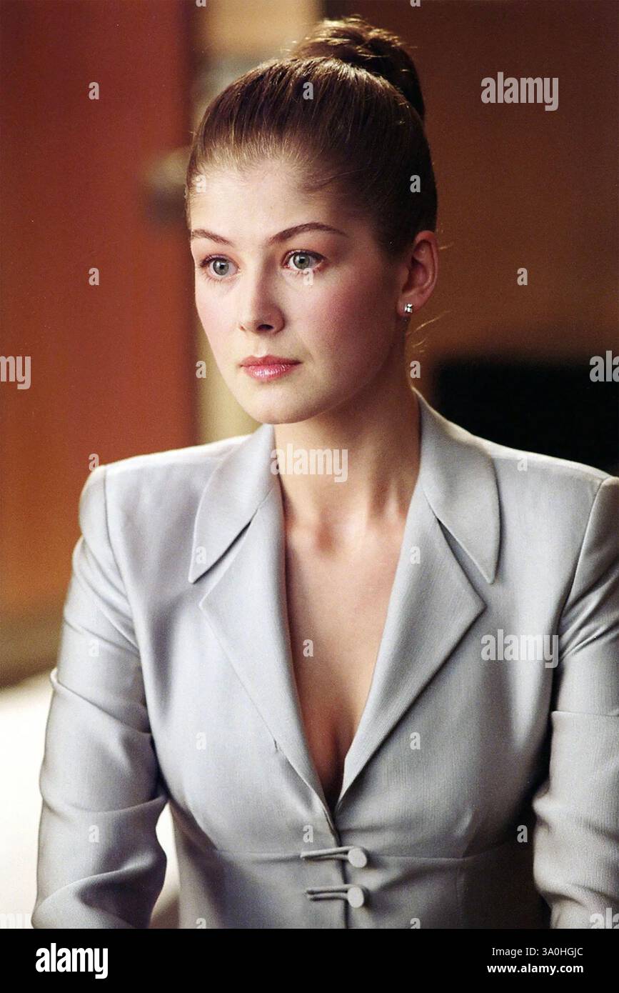 DER Film Eon/20th Century Fox 2002 mit Rosamund Pike als Doppelagentin Miranda Frost Stockfoto