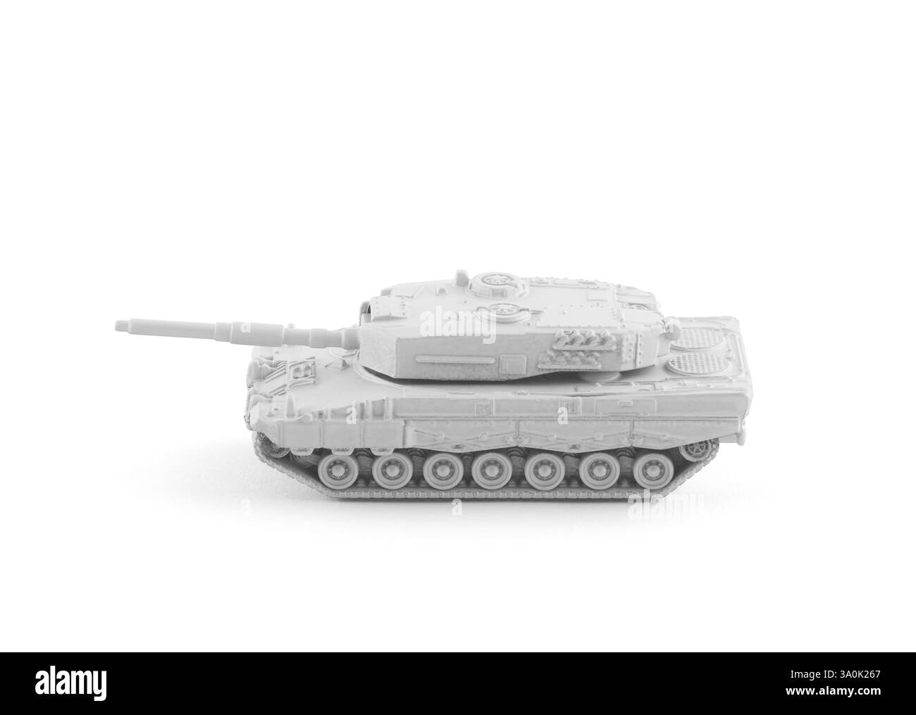 Moderne weiße Tankspielzeug-Miniatur isoliert auf weißem Hintergrund mit Schneideweg Stockfoto