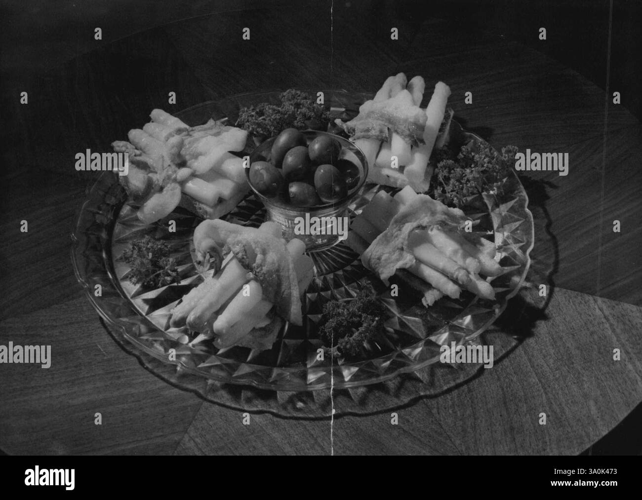 Cocktails Und Cocktailbars (Siehe Auch: Bar-Gehäuse). Dezember 1939. Stockfoto