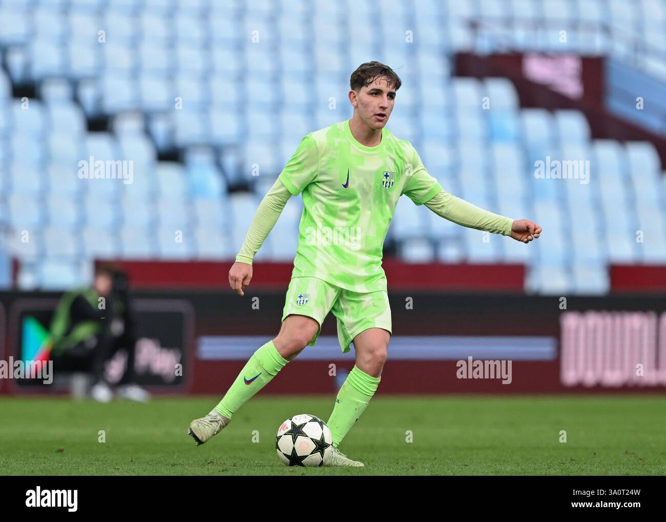 Birmingham, Großbritannien. März 2025. Pedro Rodriguez aus Barcelona während des UEFA Youth League-Spiels Aston Villa gegen Barcelona im Villa Park, Birmingham. Der Bildnachweis sollte lauten: Cody Froggatt/Sportimage Credit: Sportimage Ltd/Alamy Live News Stockfoto