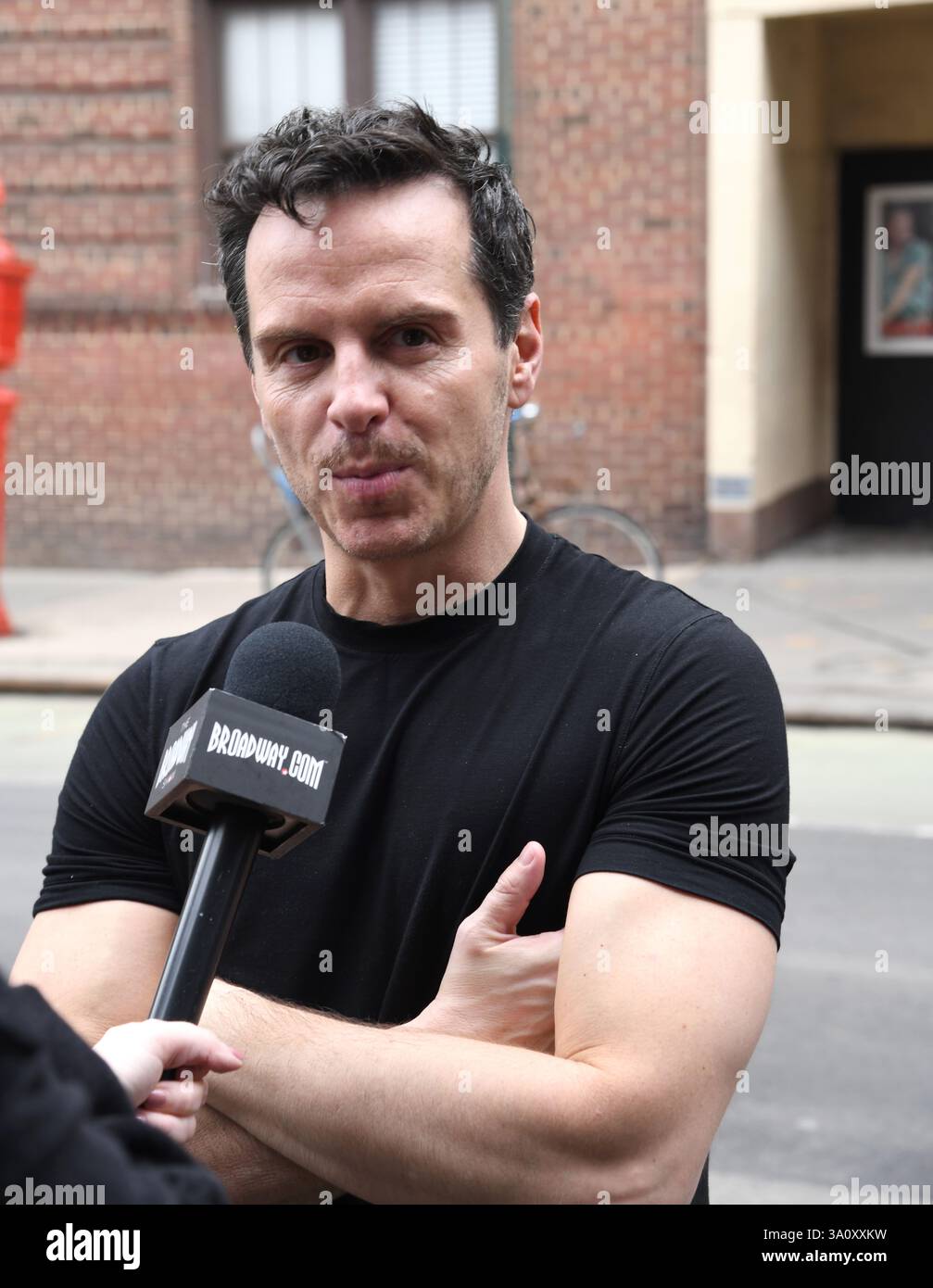 5. März 2025, New York, New York, Vereinigte Staaten: Andrew Scott trifft die Presse vor seiner ein-Mann-Tour-de-Force-Vorstellung von „Vanya“ gegenüber dem Lucille Lortel Theater in New York. März 2025 (Credit Image: © Photo Image Press via ZUMA Press Wire) NUR REDAKTIONELLE VERWENDUNG! Nicht für kommerzielle ZWECKE! Stockfoto