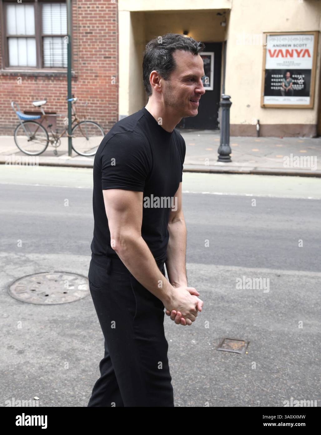 5. März 2025, New York, New York, Vereinigte Staaten: Andrew Scott trifft die Presse vor seiner ein-Mann-Tour-de-Force-Vorstellung von „Vanya“ gegenüber dem Lucille Lortel Theater in New York. März 2025 (Credit Image: © Photo Image Press via ZUMA Press Wire) NUR REDAKTIONELLE VERWENDUNG! Nicht für kommerzielle ZWECKE! Stockfoto