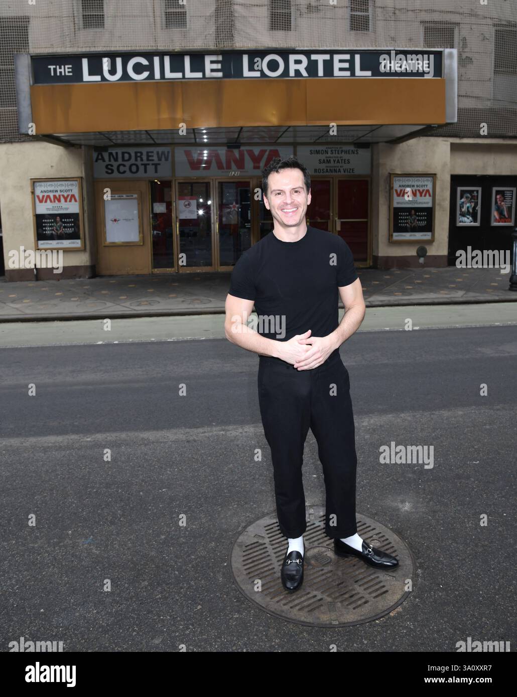 5. März 2025, New York, New York, Vereinigte Staaten: Andrew Scott trifft die Presse vor seiner ein-Mann-Tour-de-Force-Vorstellung von „Vanya“ gegenüber dem Lucille Lortel Theater in New York. März 2025 (Credit Image: © Photo Image Press via ZUMA Press Wire) NUR REDAKTIONELLE VERWENDUNG! Nicht für kommerzielle ZWECKE! Stockfoto