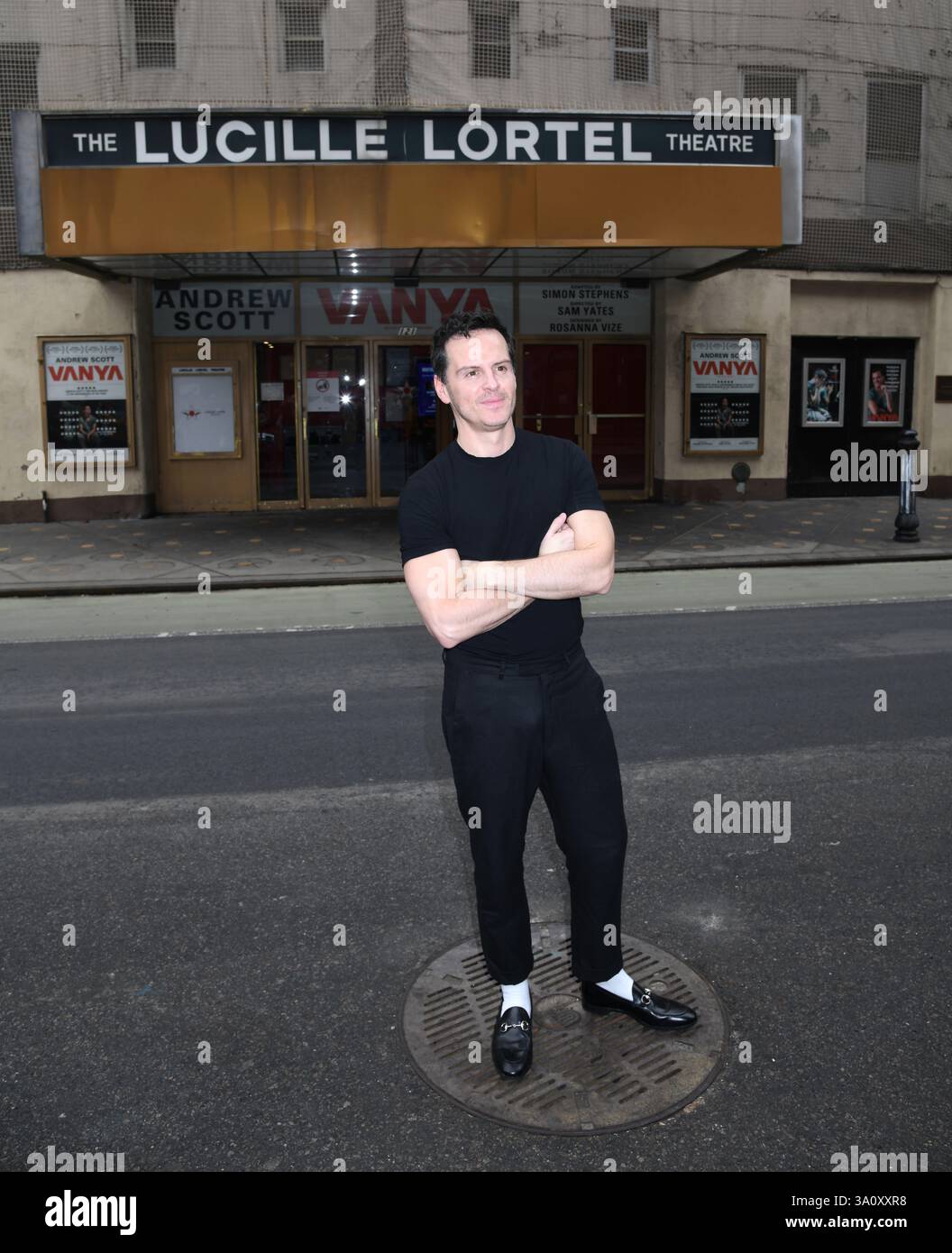5. März 2025, New York, New York, Vereinigte Staaten: Andrew Scott trifft die Presse vor seiner ein-Mann-Tour-de-Force-Vorstellung von „Vanya“ gegenüber dem Lucille Lortel Theater in New York. März 2025 (Credit Image: © Photo Image Press via ZUMA Press Wire) NUR REDAKTIONELLE VERWENDUNG! Nicht für kommerzielle ZWECKE! Stockfoto