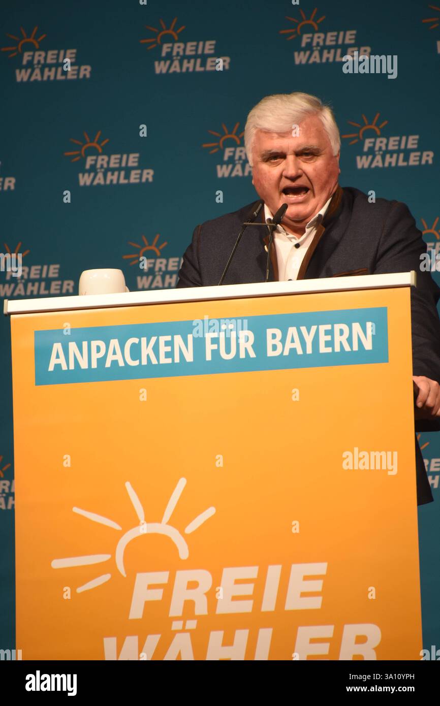 Ludwig Waas Bezirksverbände. NDB Freie Wähler Deggendorf 05-02.2025 Stadt Halle - Aschermittwoch Rede von Hubert Aiwanger MDL Freie Waehler Bayern Deggendorf *** Ludwig Waas Kreisvorsitzender NDB Freie Waehler Deggendorf 05 02 2025 Rathaus Ash Mittwoch Rede von Hubert Aiwanger MDL Freie Waehler Bayern Deggendorf Stockfoto