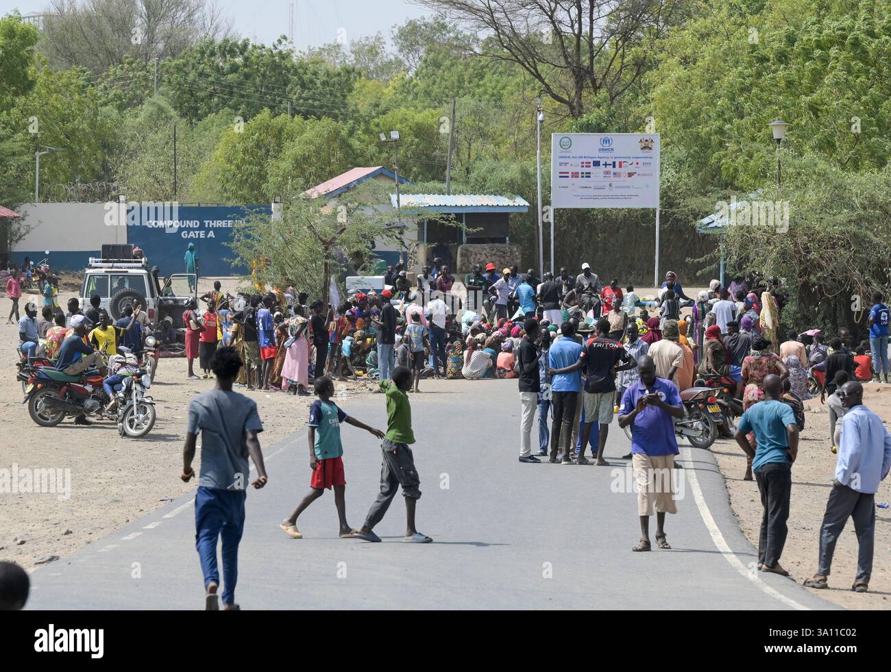 KENIA, Turkana, Kakuma, Flüchtlingslager Kakuma, Flüchtlinge protestieren geben Wassermangel und Nahrungskürzungen vor dem UNHCR Kompound Stockfoto