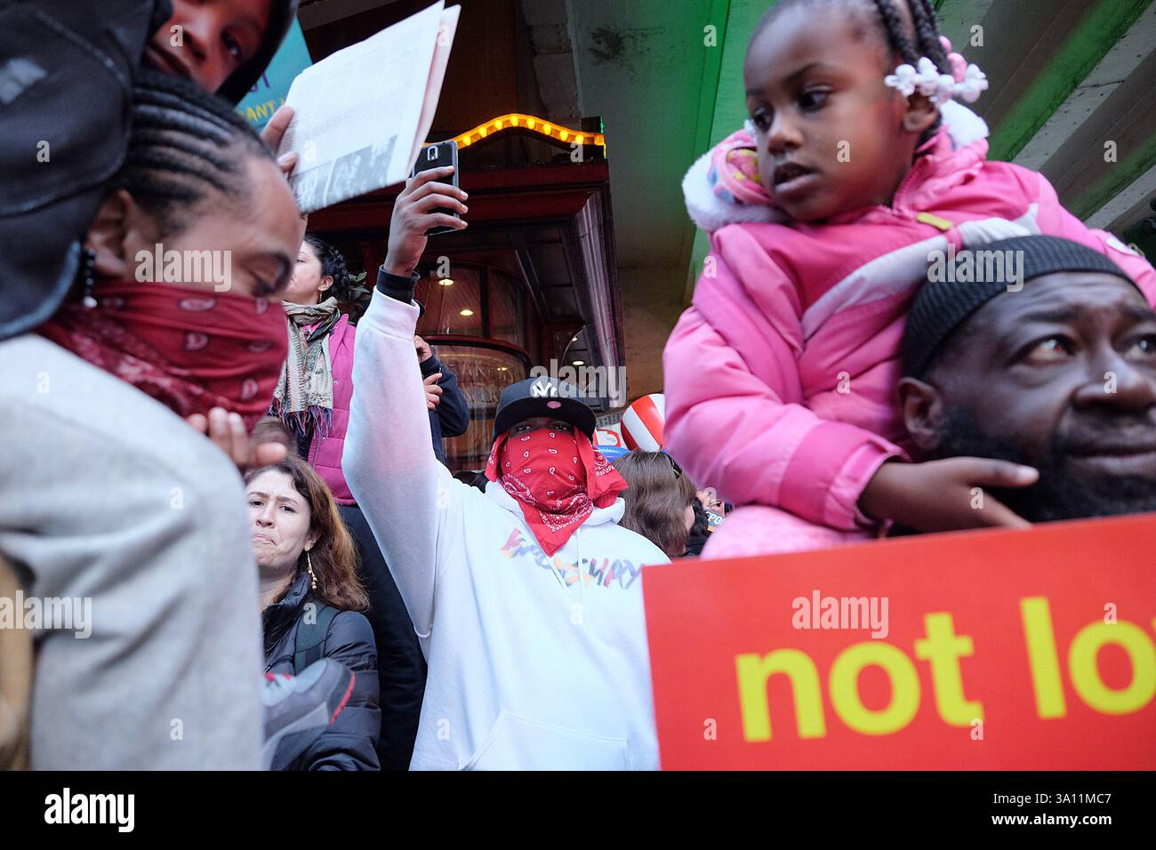 Politische Demonstrationen fanden am 14. April 2016 in Midtown Mantahhan in New York City statt Stockfoto