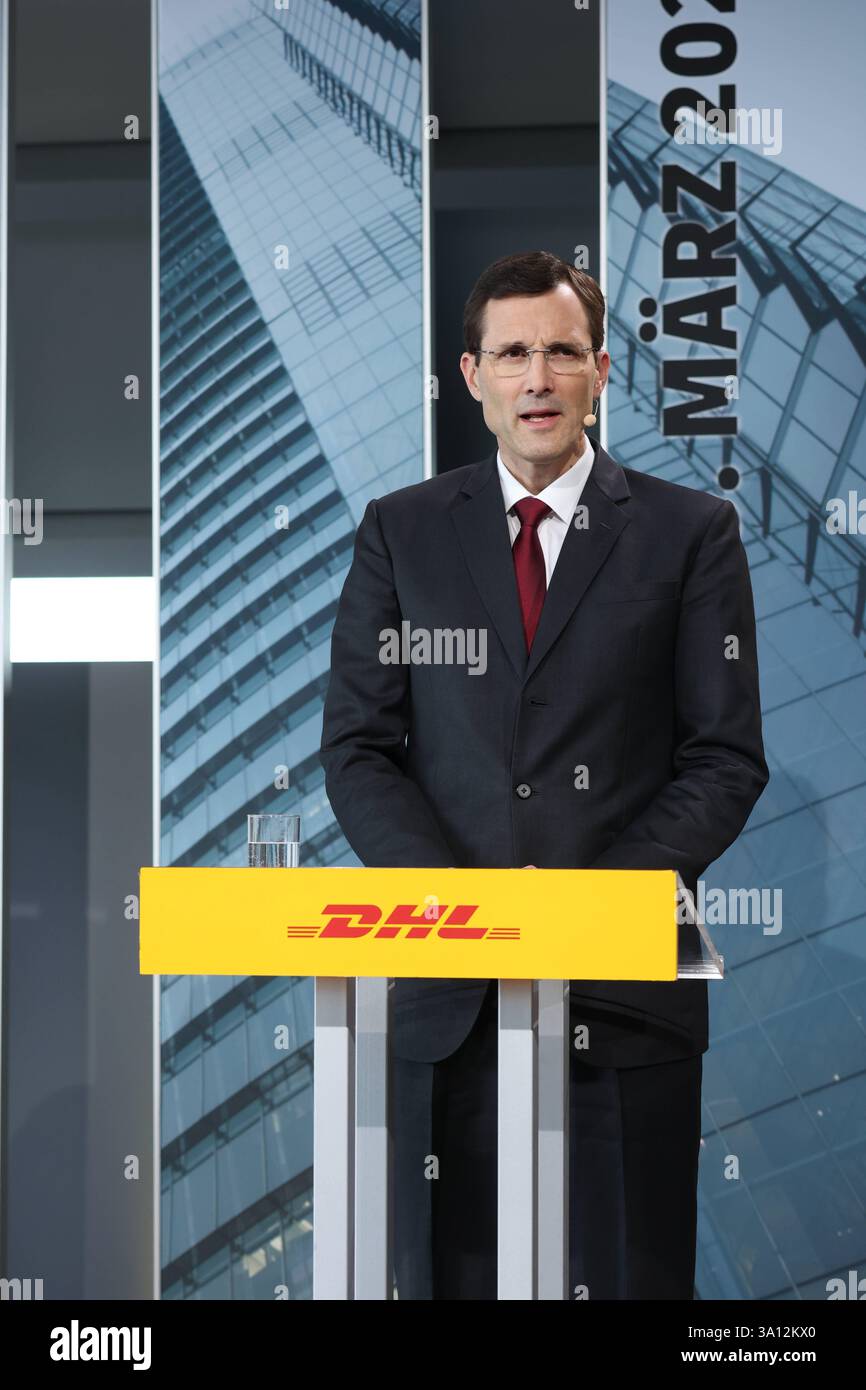 Tobias Meyer, Vorstandsvorsitzender Deutsche Post AG, Bilanzpressekonferenz, Bonn, 06.03.2025. Deutsche Post DHL Bilanz *** Tobias Meyer, Vorsitzender des Vorstands der Deutschen Post AG, Jahrespressekonferenz, Bonn, 06 03 2025 Deutsche Post DHL Bilanz Stockfoto
