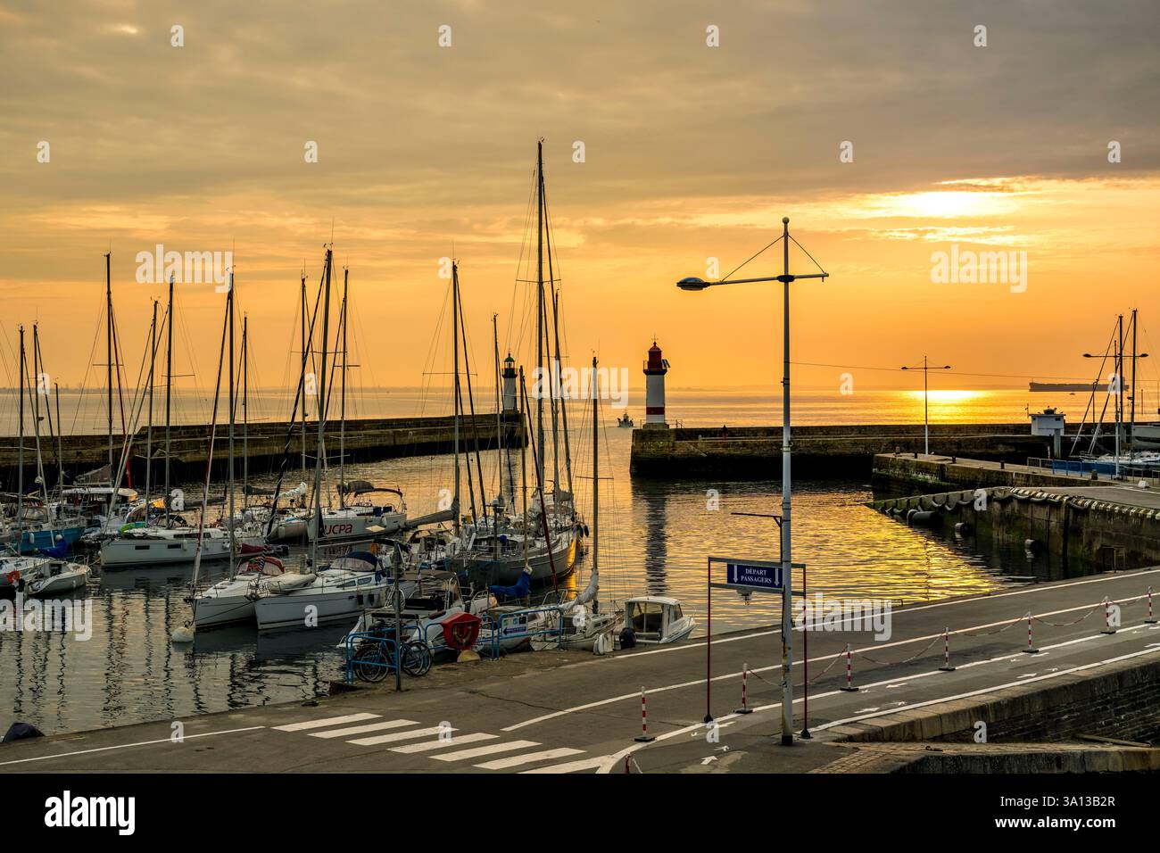 Frankreich, Morbihan, Groix Island, Port Tudy, der Hafen Stockfoto