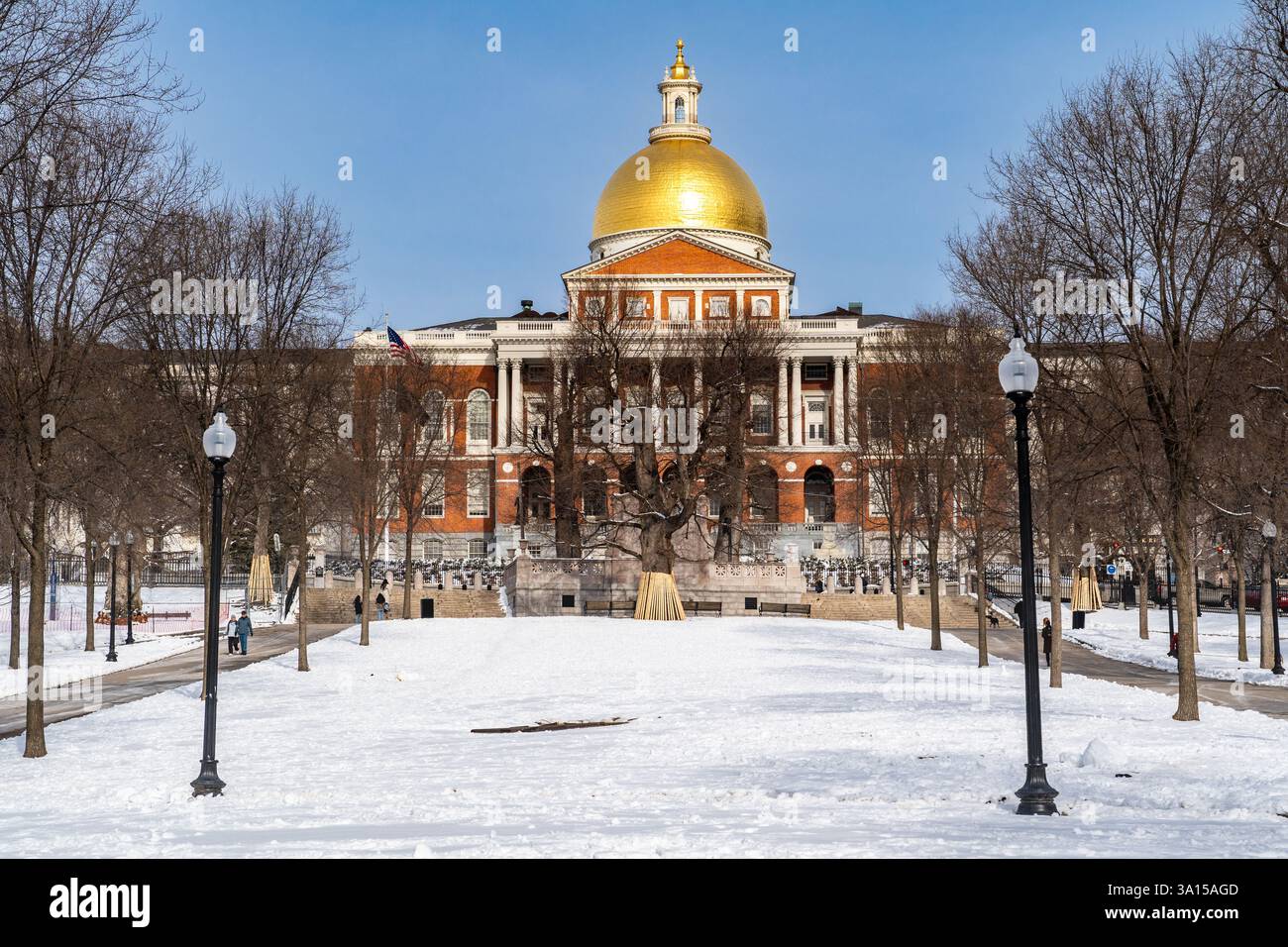 Boston, MA, USA - 11. Februar 2025 - das Massachusetts State House auf dem Beacon Hill in Boston Stockfoto