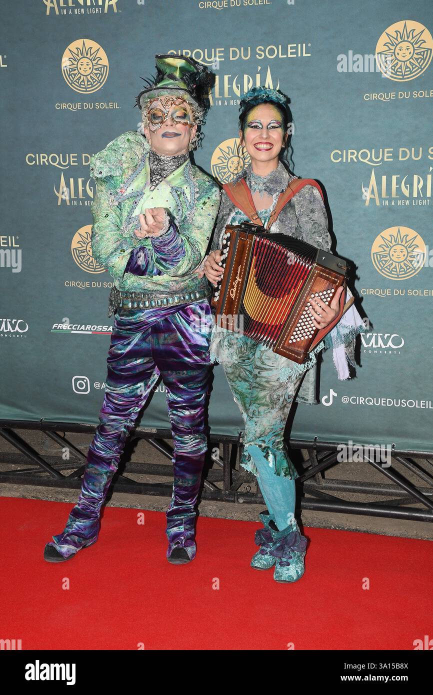 Rom, Italien. März 2025. Rom, Grand Chapiteau Tor Di Quinto Premiere 'Allegria Cirque du Soleil', auf dem Foto: Extras Credit: Independent Photo Agency/Alamy Live News Stockfoto