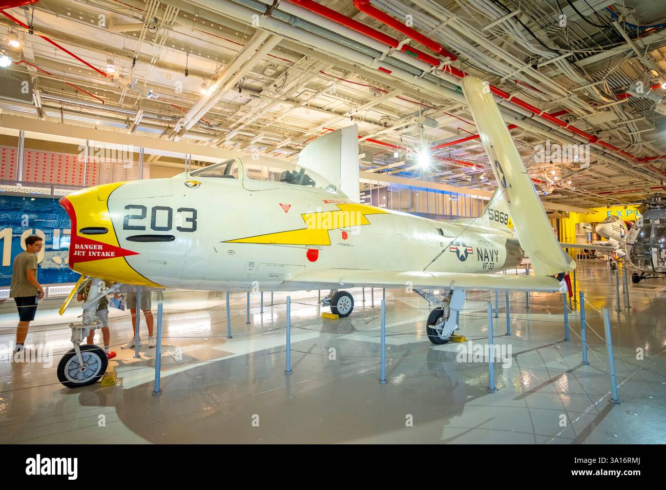 USA, New York State, New York City, Manhattan, Intrepid Air Space Museum, USS Intrepid Flugzeugträger, Kampfflugzeuge Stockfoto