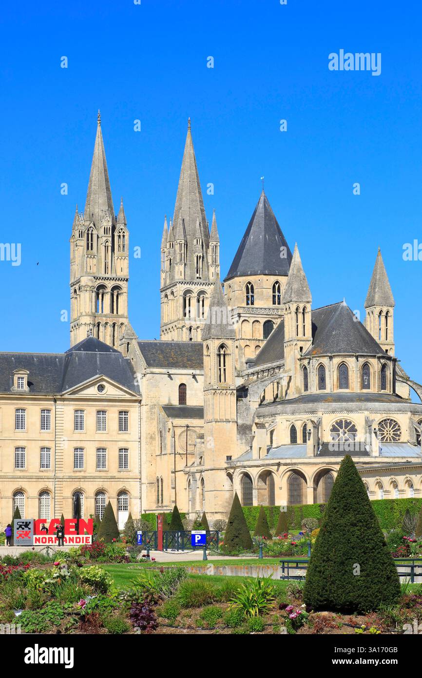 Frankreich, Calvados, Caen, abbaye aux Hommes (oder Abtei Saint-Etienne), gegründet im 11. Jahrhundert von Wilhelm dem Eroberer, beherbergt heute das Rathaus, die Kirche Saint-Etienne Stockfoto