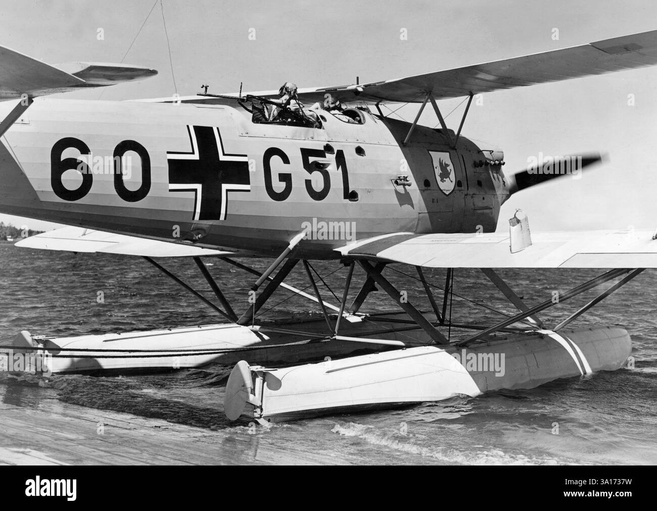 Heinkel He 60 Wasserflugzeug auf einem Marineflugplatz [automatisierte Übersetzung] Stockfoto