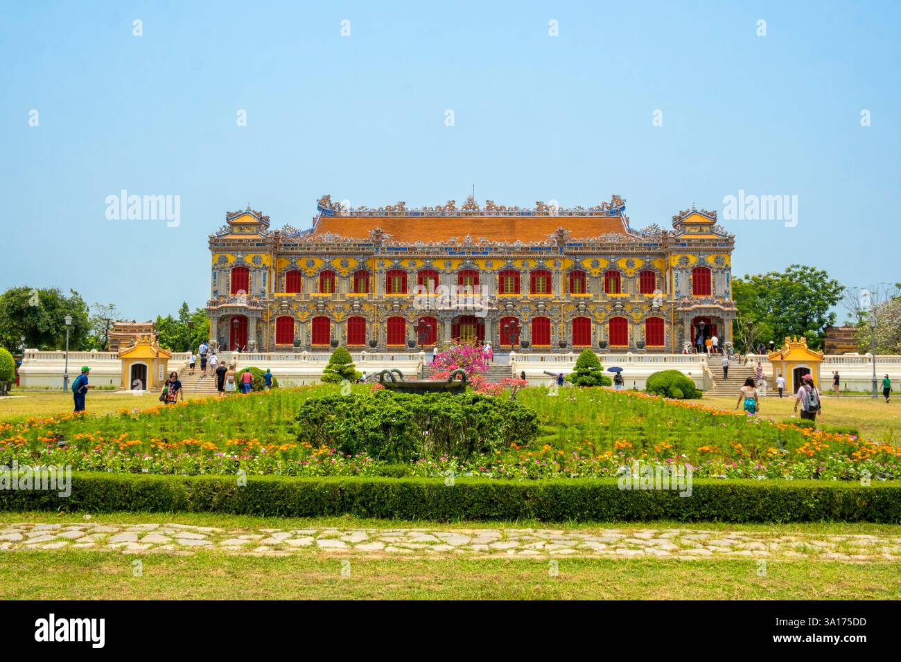 Vietnam, Zentrum, Provinz Thua Thien Hue, Hue, die Kaiserliche Stadt, die von der UNESCO zum Weltkulturerbe erklärt wurde, Gebäude aus dem 19. Jahrhundert ersetzt das königliche Schatzhaus (Phu Noi Vu) Stockfoto