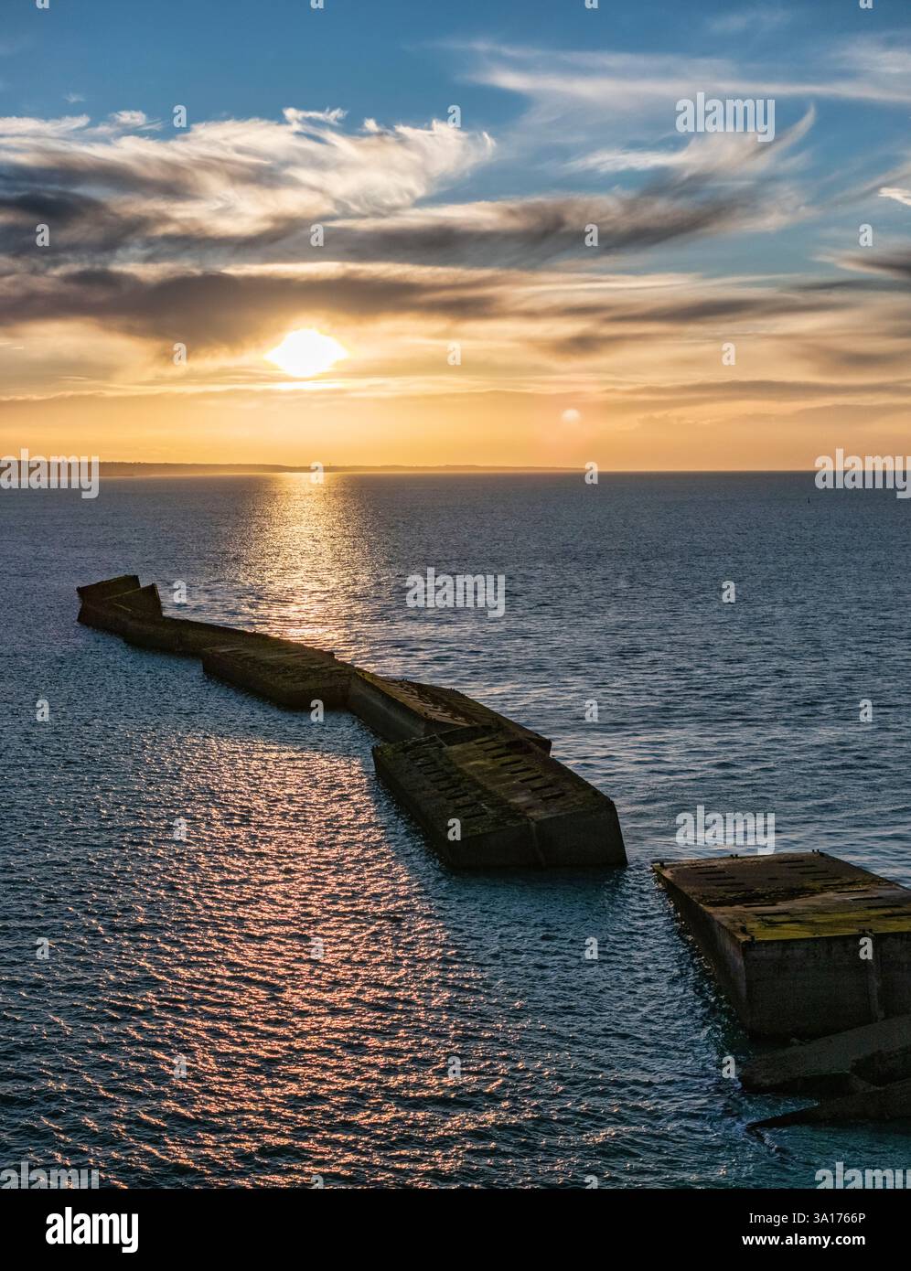 Frankreich, Calvados, Arromanches-les-Bains, Mulberry B bleibt, Port Winston, Phoenix Wellenbrecher, Gold Beach, Alliierte Invasion der Deutschen - Frankreich belegt Stockfoto