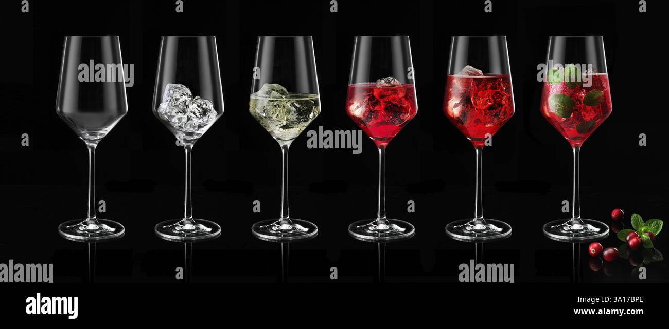 Schritt für Schritt vom leeren zum vollen Cocktailglas, Studio-Aufnahme Stockfoto