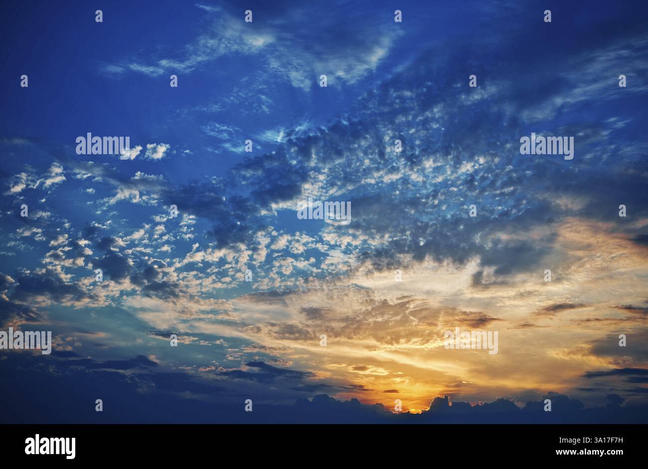 Abendhimmel Stockfoto