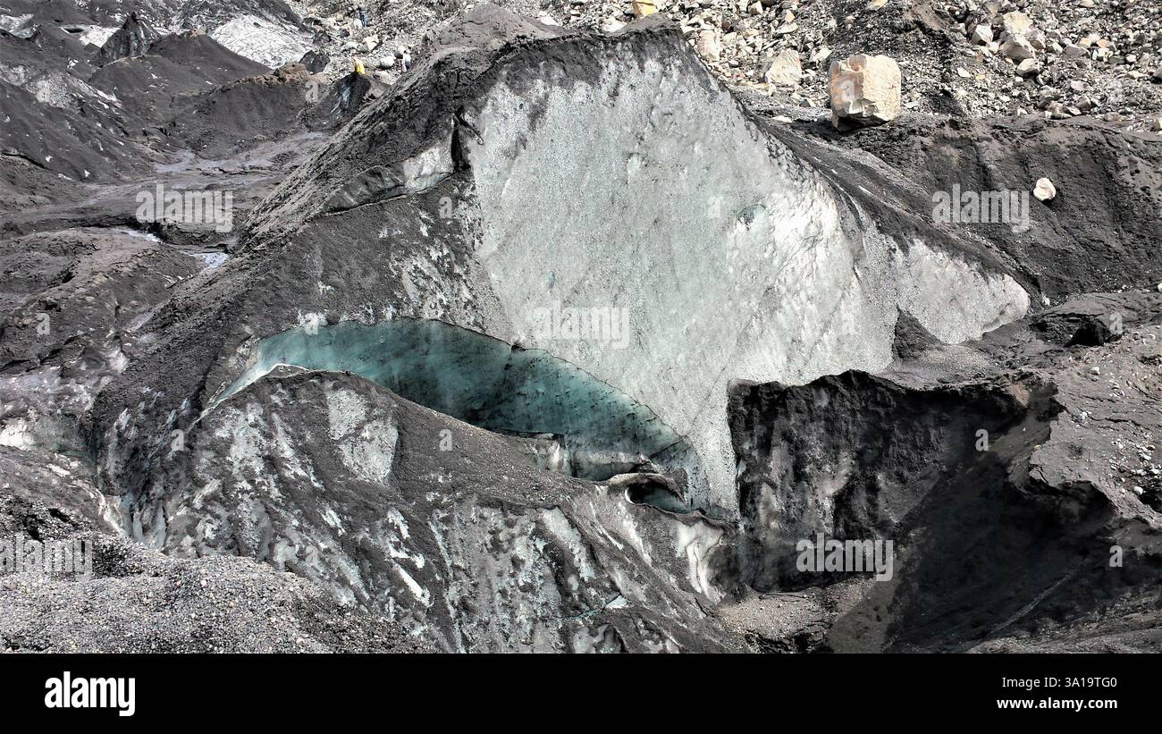 Vulkanische Gletscherlandschaft aus Eis und vulkanischer Asche, Island Stockfoto