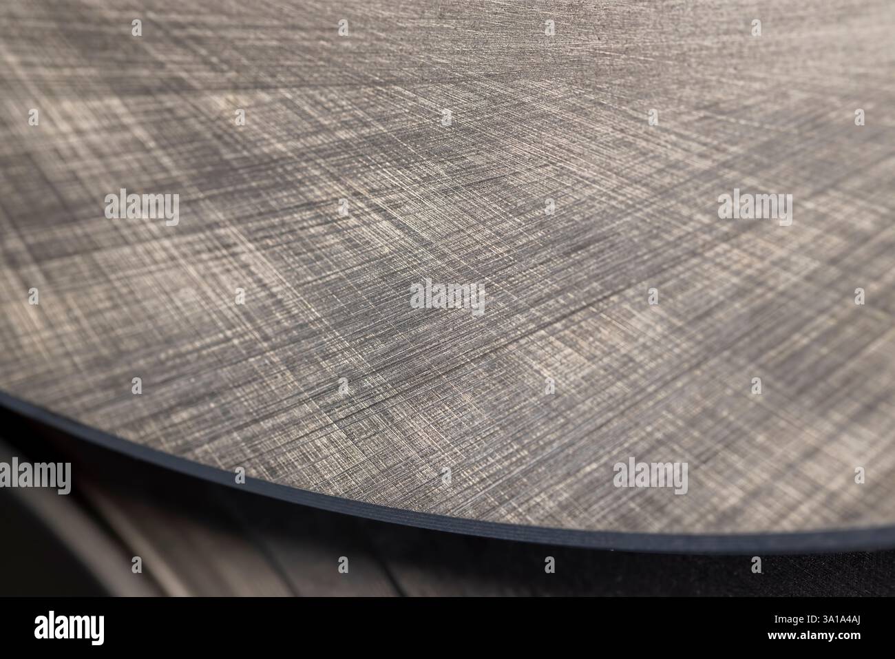 Bremsscheibe aus Metall, Fahrzeugteil aus Stahl, um das Bremsen zu gewährleisten Stockfoto
