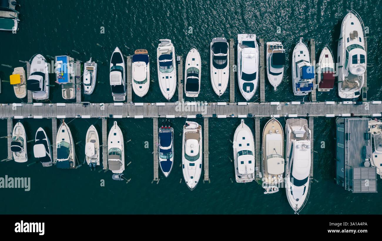 Die Marina in Saugatuck Douglas City in Michigan wurde zu einer bekannten Kunstkolonie und touristischen Destination Stockfoto