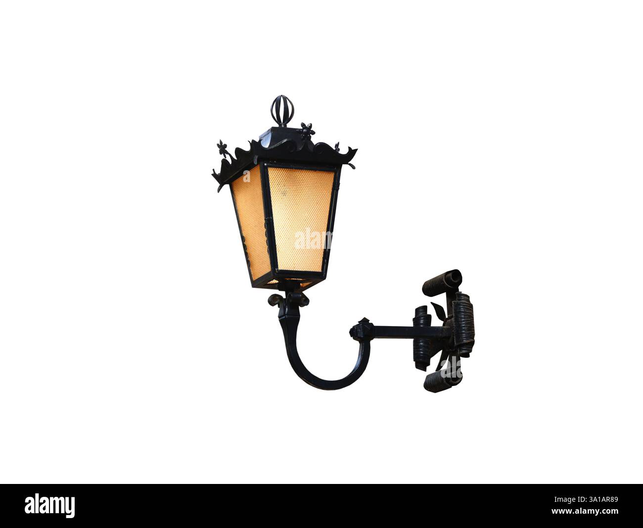 Vintage Straßenlaterne isoliert auf weißem Hintergrund Stockfoto