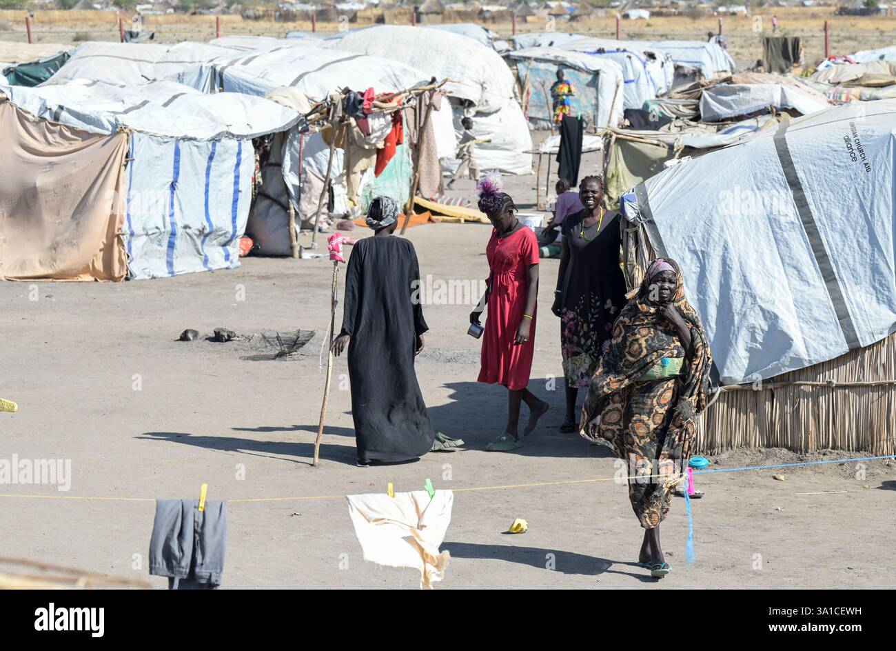 SÜDSUDAN, Oberer Nil-Staat, Stadt Renk, Flüchtlingslager Null für Flüchtlinge und Rückkehrer aus Sudankrieg / SÜDSUDAN, Oberer Nil-Staat, Flüchtlinge aus dem Sudan suchen Schutz vor dem Krieg, Flüchtlingslager-Lager Zero bei Renk, die Stadt liegt in der Nähe zur Grenze zum Sudan Stockfoto