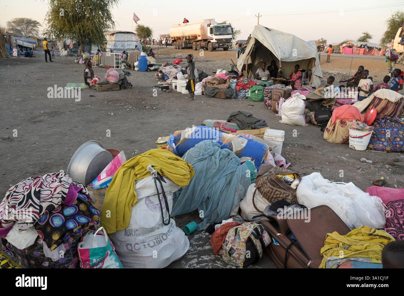 SÜDSUDAN, Oberer Nil, Stadt Renk, Flüchtlingslager bei Renk, die Stadt liegt in der Nähe zur Grenze zum Sudan, täglich kommen bis zu 2000 Tausend neue Flüchtlinge an Stockfoto