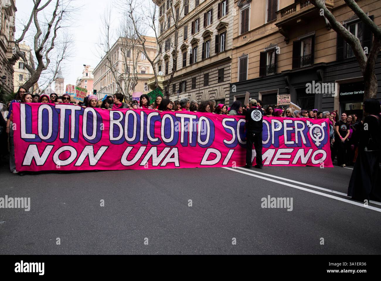 Rom, Italien. Demonstration zum Internationalen Frauentag. NUR REDAKTIONELLE VERWENDUNG! NICHT FÜR KOMMERZIELLE ZWECKE! Stockfoto
