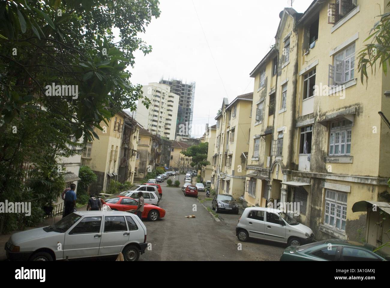 Eine Parsi-Kolonie an der Peddar Road, Bombay, jetzt Mumbai, Maharashtra, Indien, Asien Stockfoto
