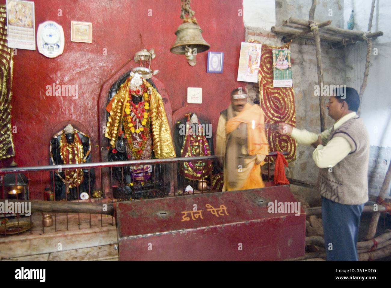 Andachtsanbetung im Bhadrakali-Tempel, Itakhori, Jharkhand, Indien, Asien Stockfoto