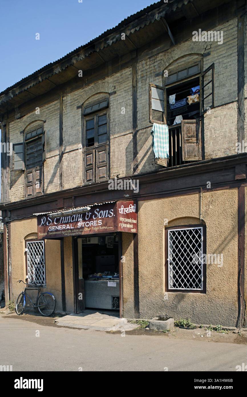 Altes Haus in Parsi Lane, Pune, Maharashtra, Indien, Asien Stockfoto