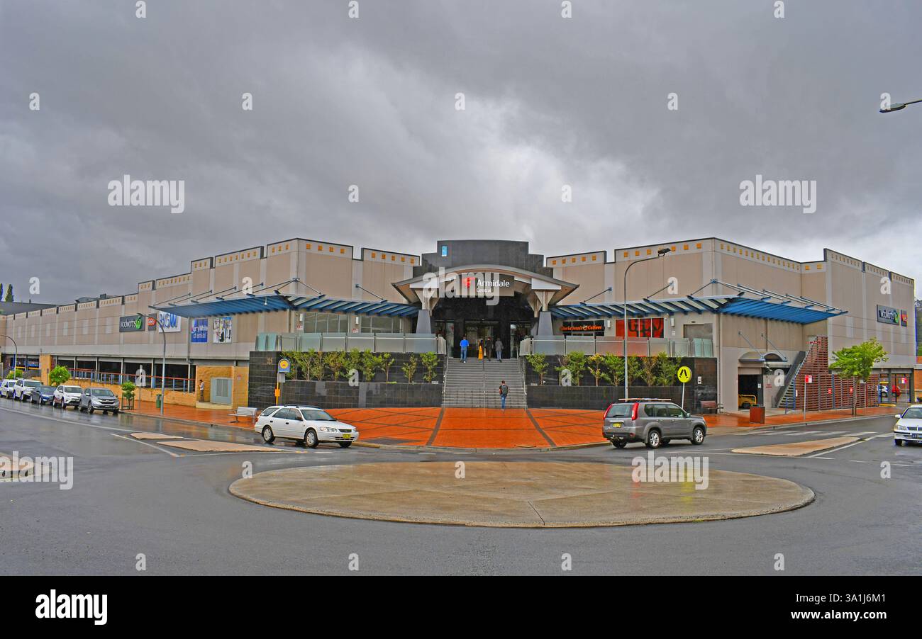 Armidale Central ist ein zweistöckiges subregionales Einkaufszentrum im Regionalgebiet von New England im Norden von New South Wales. Stockfoto