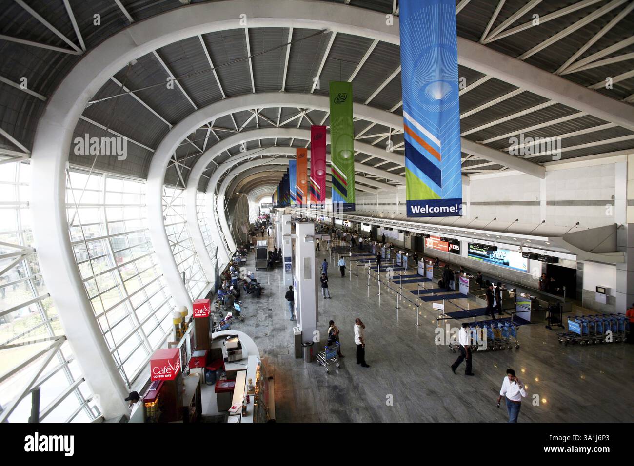 Abfluglounge des Chattrapati Shivaji Inlandsflughafens, Bombay Naw Mumbai, Maharashtra, Indien, Asien Stockfoto