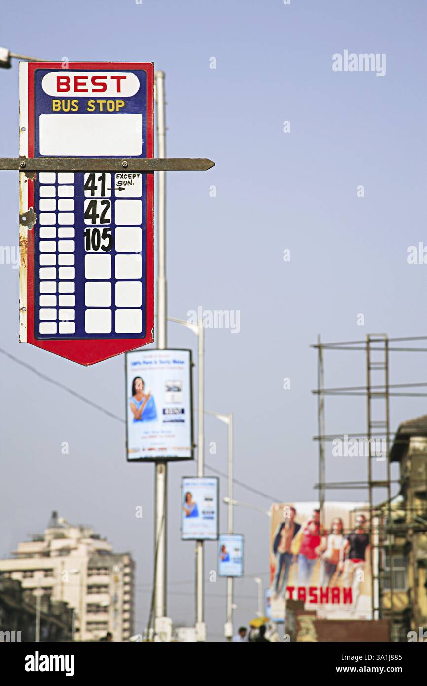 Bollywood hindi-Filmplakat Tashan, Maulana Shaukatali Road, Grant Road, Bombay Naw Mumbai, Maharashtra, Indien NA MR Stockfoto