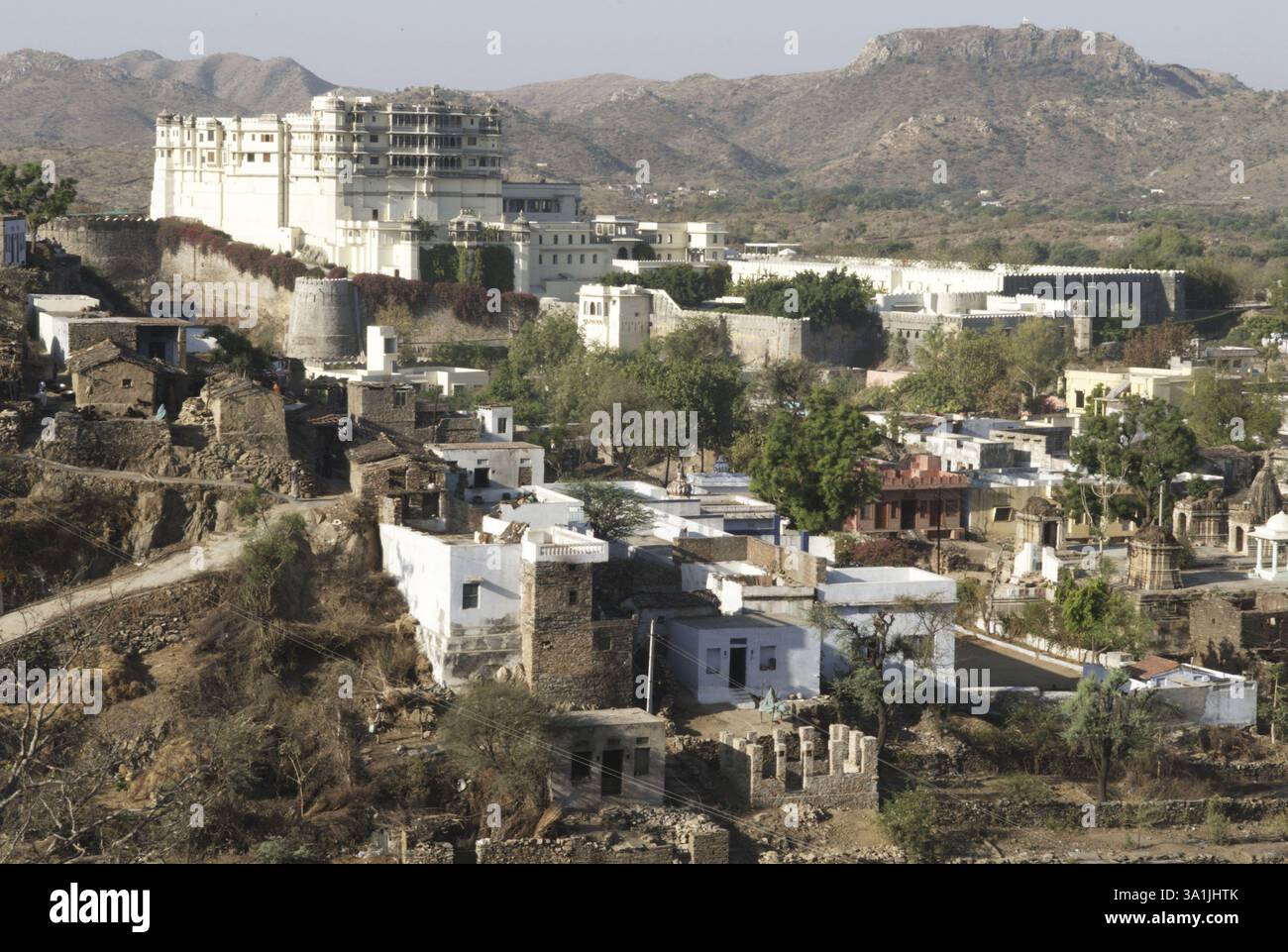 Blick auf Dilwara, Rajasmand District, Rajasthan, Indien, Asien Stockfoto