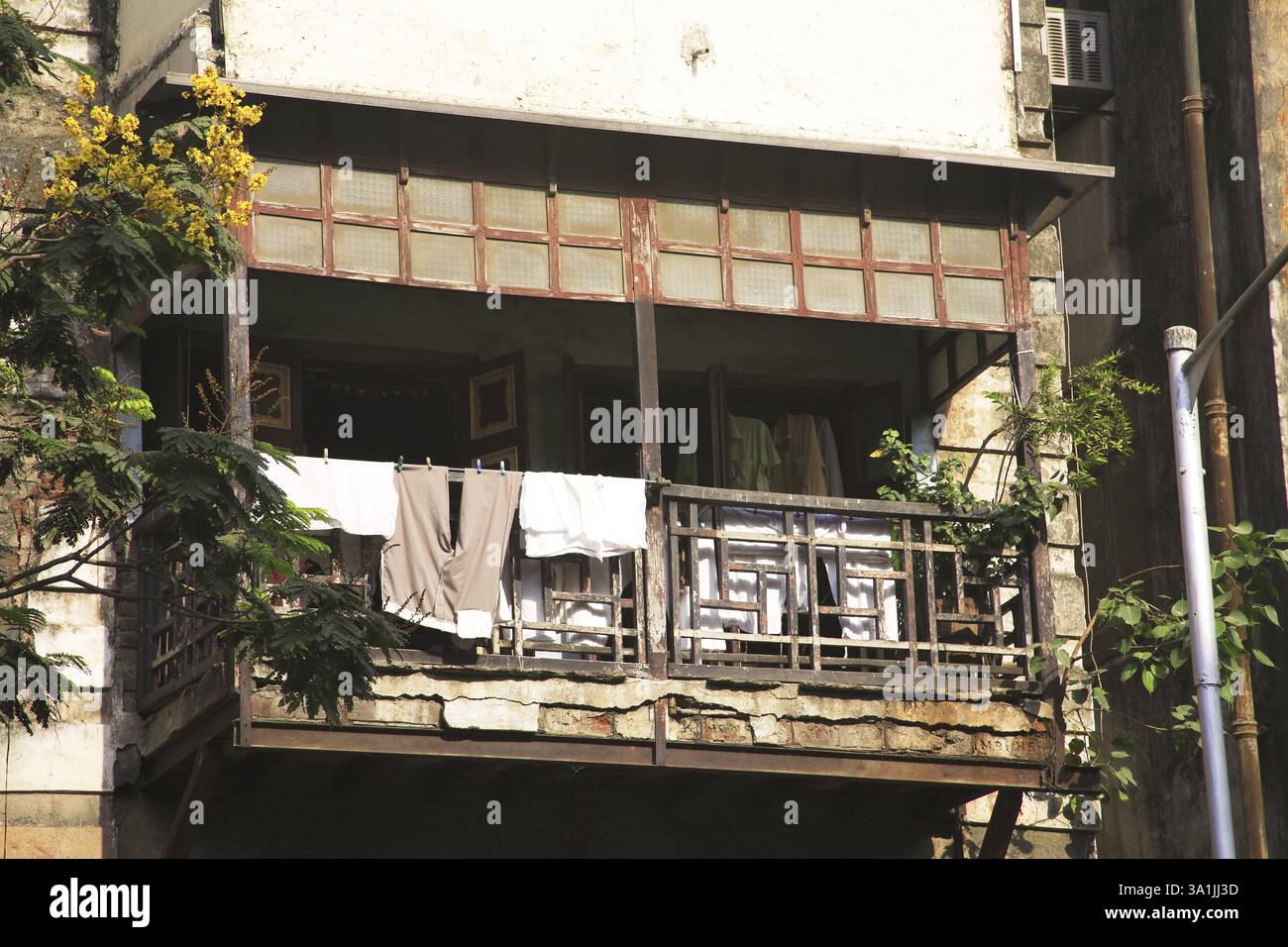 Altes Gebäude Firdaus, DR. Dadasaheb Bhadkamkar Road, Grant Road, Bombay Naw Mumbai, Maharashtra, Indien, Asien Stockfoto