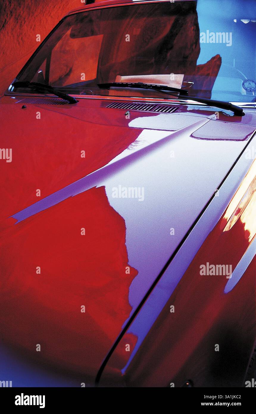 Reflexion der Schluchtwand und des Himmels auf der Motorhaube täuschend schön, Arizona, USA, Vereinigte Staaten von Amerika Stockfoto