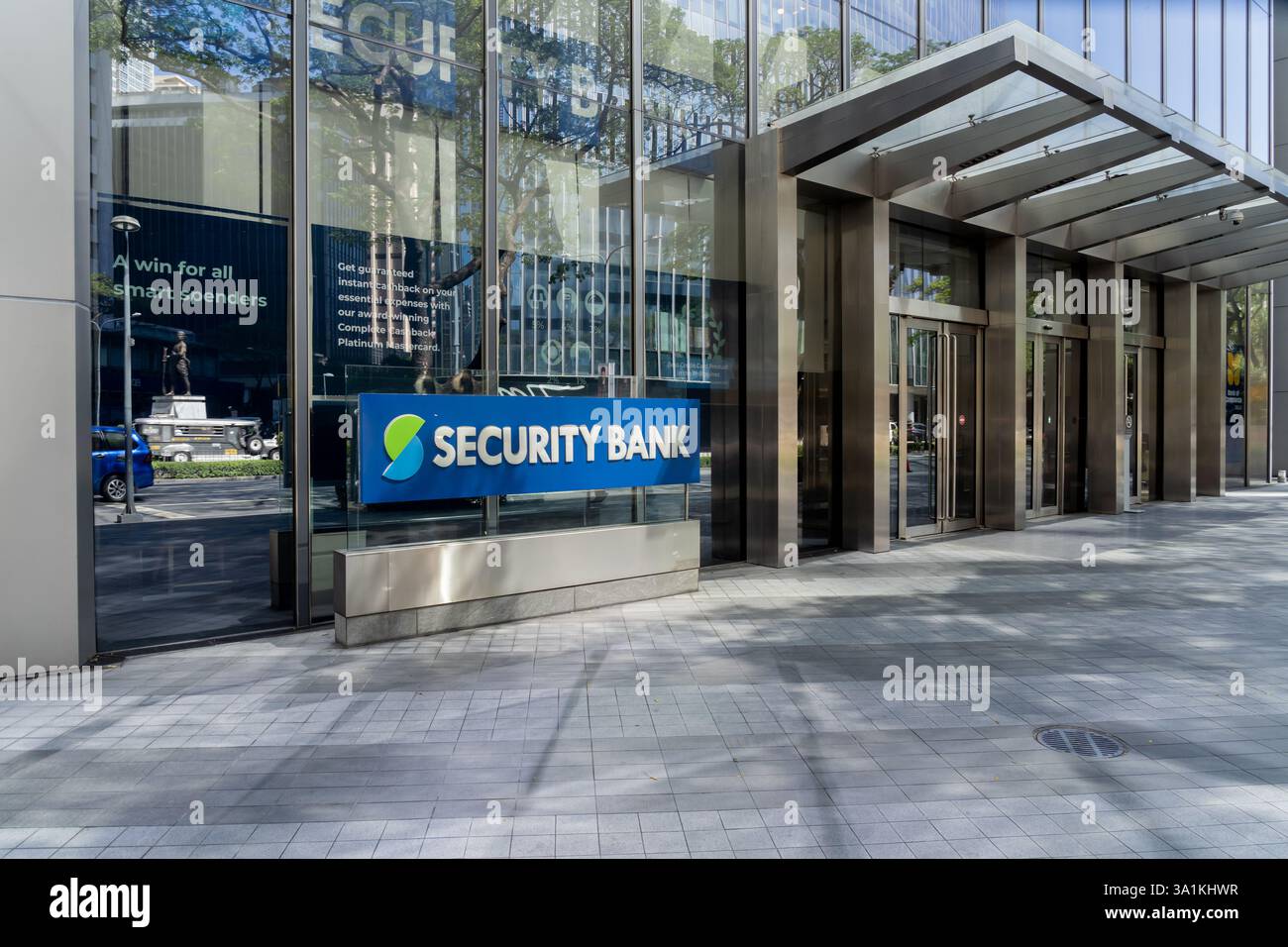 Makati City, Manila, Philippinen - 1. Februar 2025: Büro der Sicherheitsbank in Makati City, Philippinen. Stockfoto