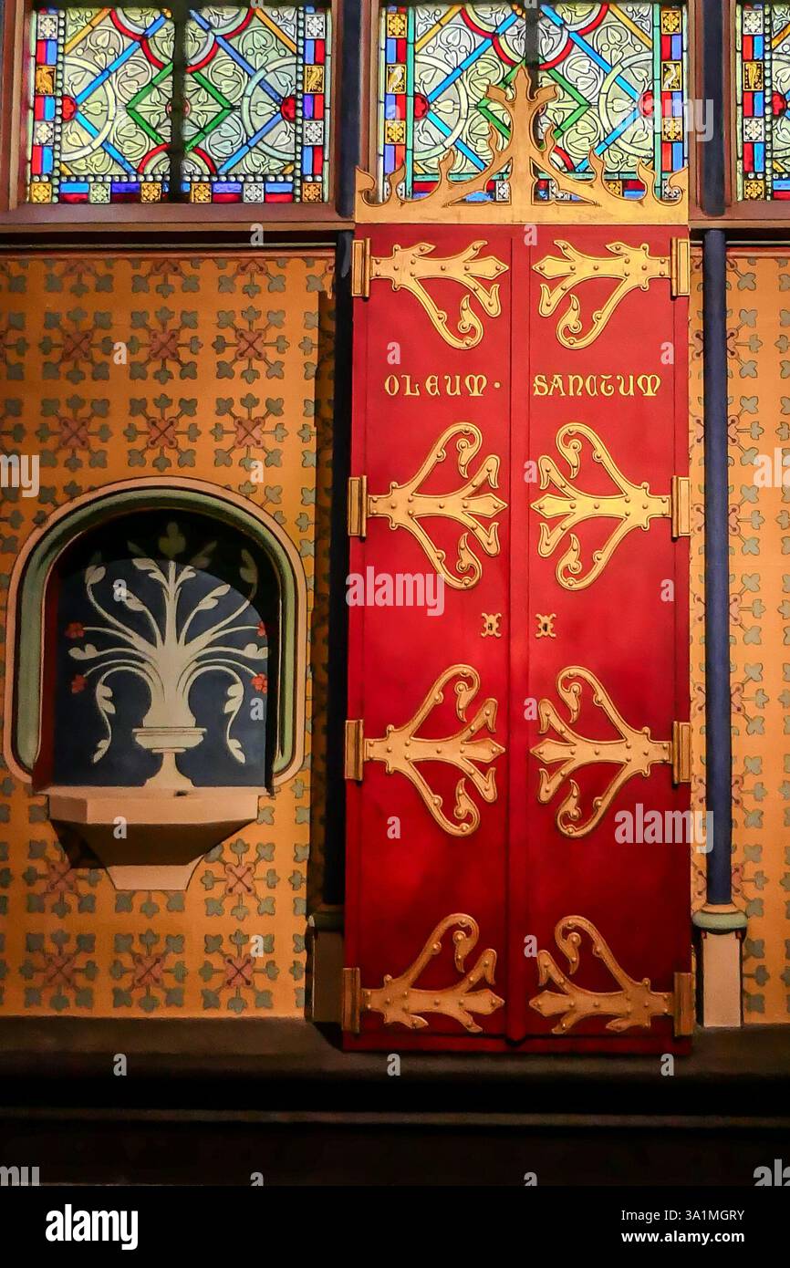 Paris Frankreich, 6. März 2025. Die Kapelle des Heiligen Öls, früher die Kapelle des Heiligen Denis Stockfoto Paris Frankreich, 6. März 2025. Die Kapelle des Heiligen Öls, früher die Kapelle des Heiligen Denis Stockfoto