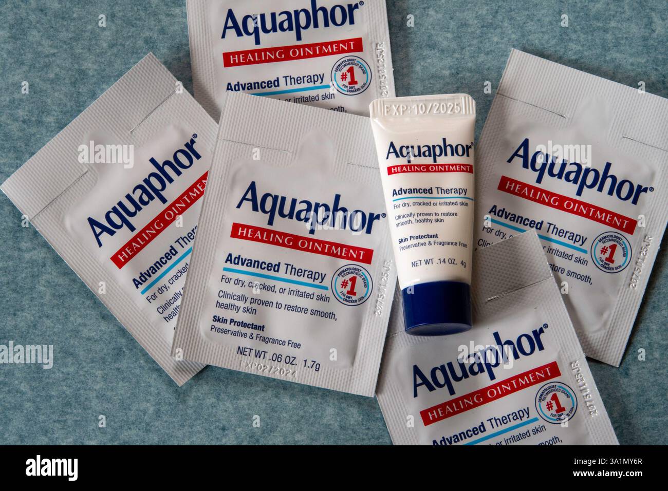 Aquaphor ist eine freiverkäufliche Heilsalbe, 2025, USA Stockfoto