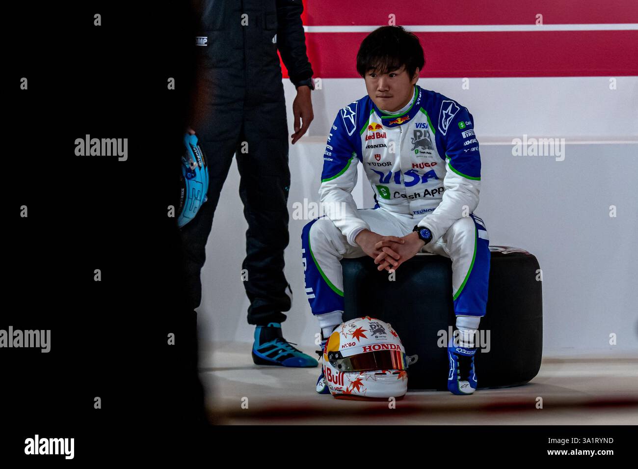 BAHRAIN INTERNATIONAL CIRCUIT, BAHRAIN - 26. FEBRUAR: Yuki Tsunoda, Racing Bulls VCARB 02 aus Japan während des Bahrain International Circuit am Mittwoch, 26. Februar 2025 in Sakhir, Bahrain (Foto: Michael Potts/BSR Agency) Stockfoto