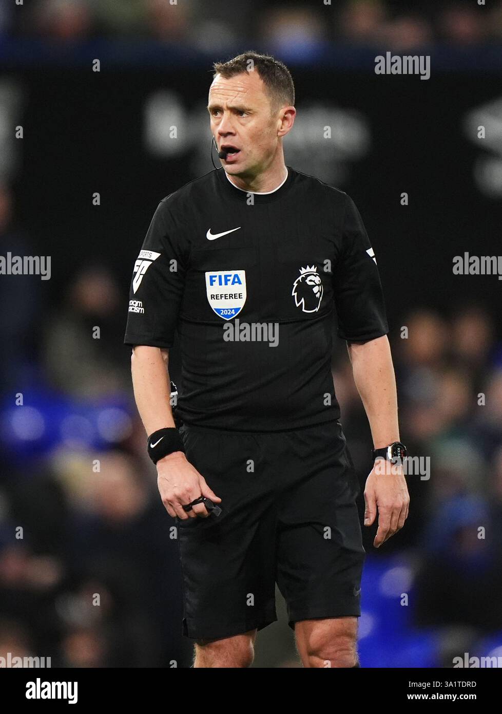 Aktenfoto vom 21.12.2024 von Schiedsrichter Stuart Attwell. Nottingham Forest war erfolglos mit ihrer Berufung gegen eine Geldstrafe von 750.000 £, die für einen Beitrag in den sozialen Medien verhängt wurde, der den offiziellen Premier League Stuart Attwell kritisierte. Ausgabedatum: Montag, 10. März 2025. Stockfoto