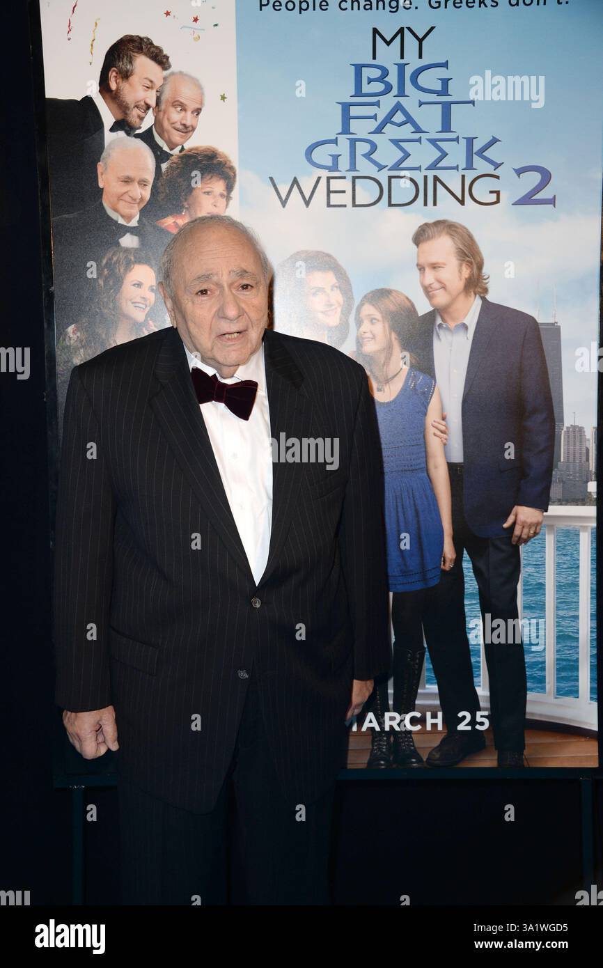 Michael Constantine nahm an der New Yorker Premiere My Big Fat Greek Wedding 2 am AMC Loews Lincoln Square 13 am 15. März 2016 in New York Teil Stockfoto