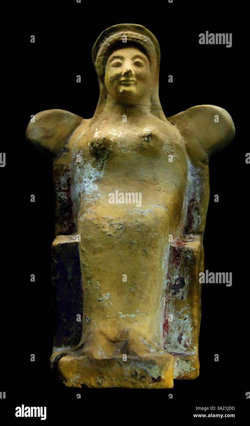 Statuette einer sitzenden Göttin, Griechisch, Griechenland, 17 cm, Ende des 6. Jahrhunderts v. Chr Stockfoto