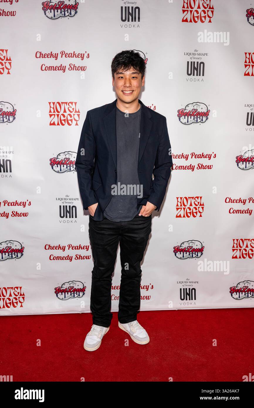 Los Angeles, Usa. März 2025. Alex Kim, Experte für soziale Medien, nimmt an Christine Peake Teil und präsentiert Cheeky Peakey's Comedy Show im Hotel Ziggy. Quelle: SOPA Images Limited/Alamy Live News Stockfoto