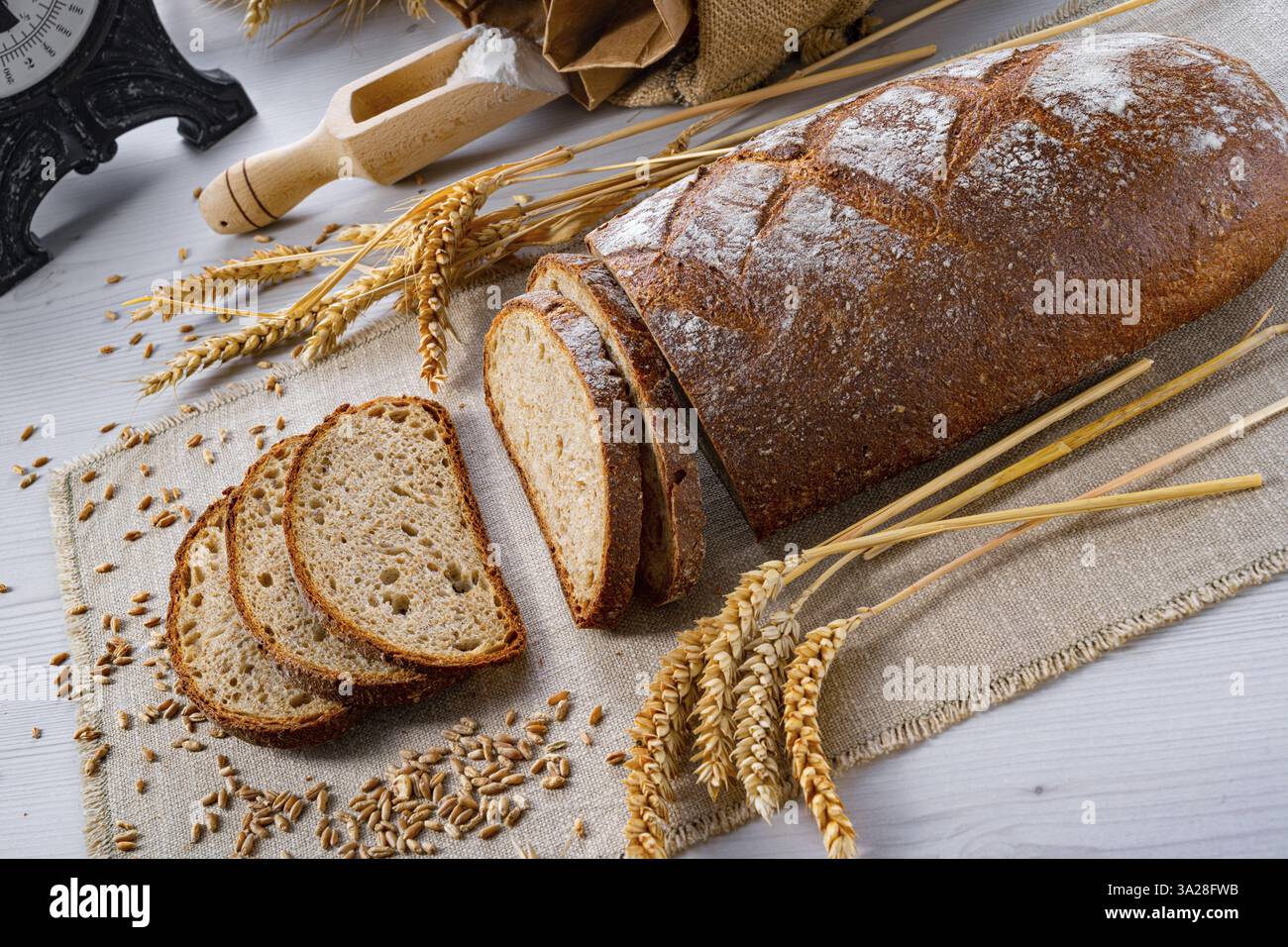 Köstliches gemischtes Roggenbrot, auch bekannt als Graubrot Stockfoto